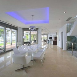 Sapphire Invest016
